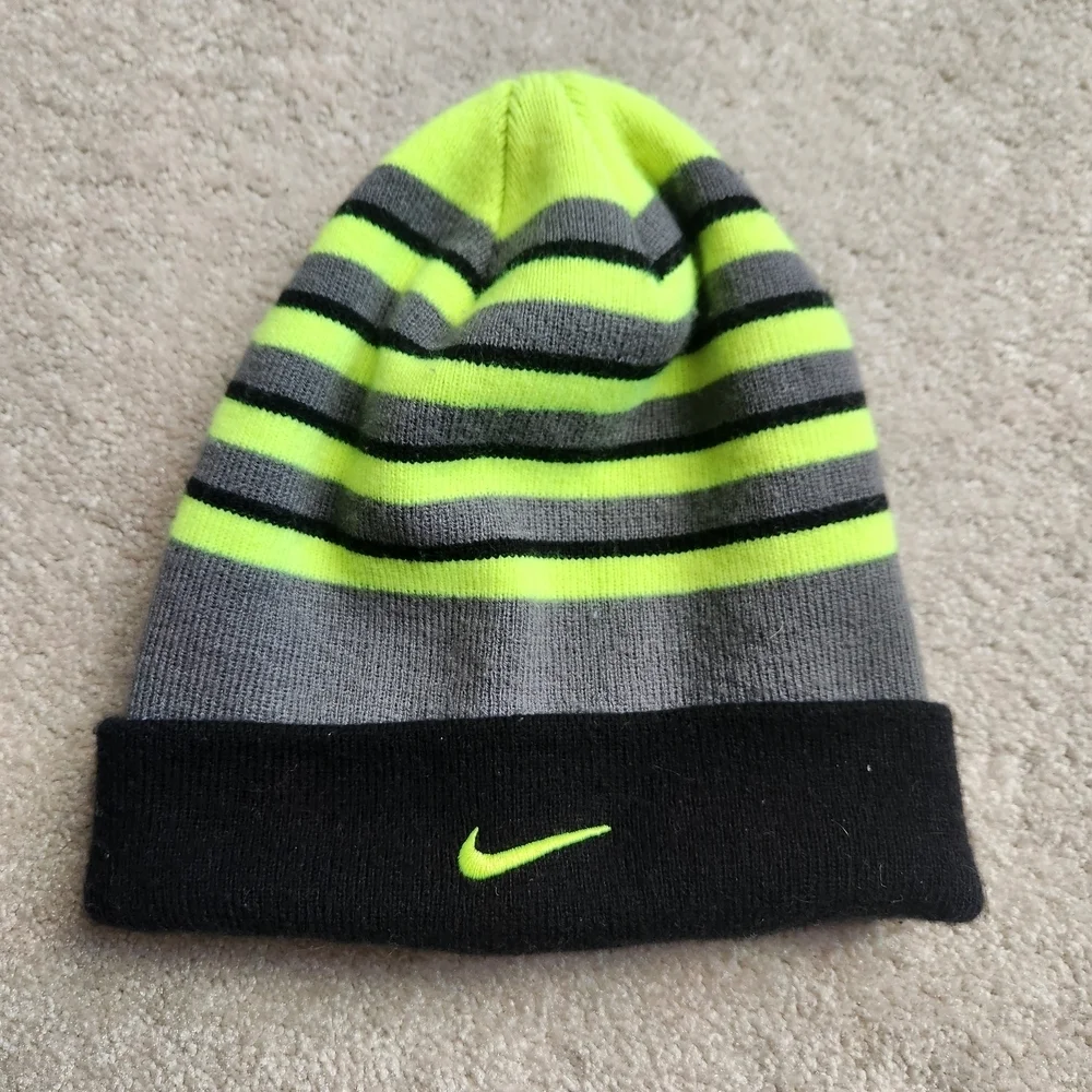 Nike Camo and Striped Beanie Winter Hat Set. Kids